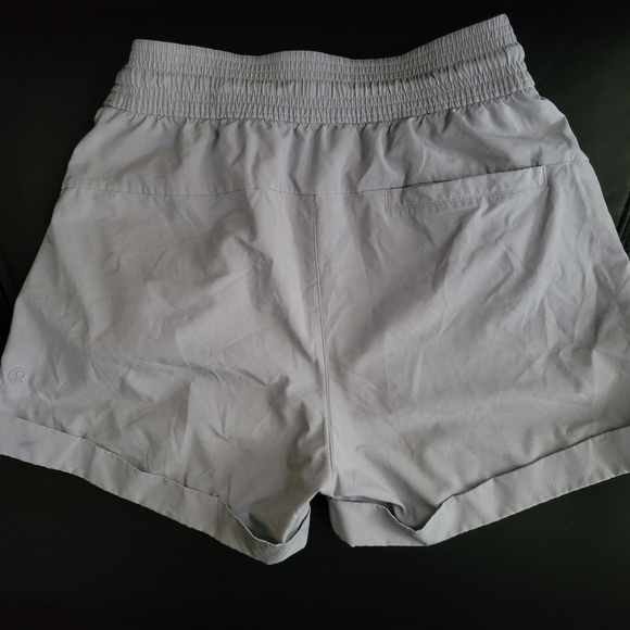 Lululemon Spring Break Away Short *4-way Stretch 3" Size 2 Blue/purple Color - Picture 5 of 9